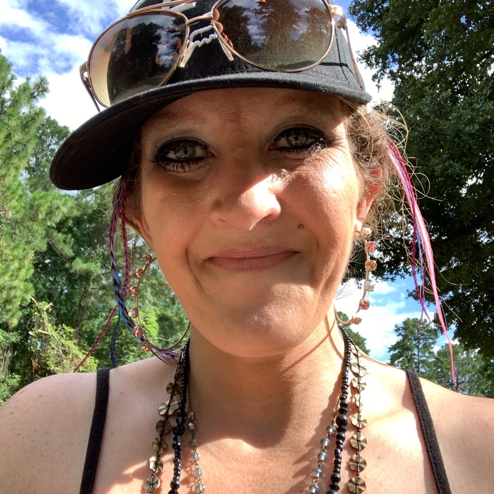 Meet your Posher, Kayla